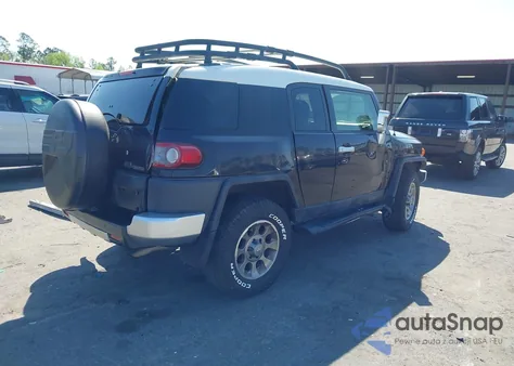2013 Toyota Fj Cruiser z USA, uszkodzony, nr VIN JTEBU4BF8DK169016